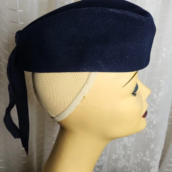 Vintage Midcentury 40s 50s navy blue felt tilt hat - Picture 3 of 8